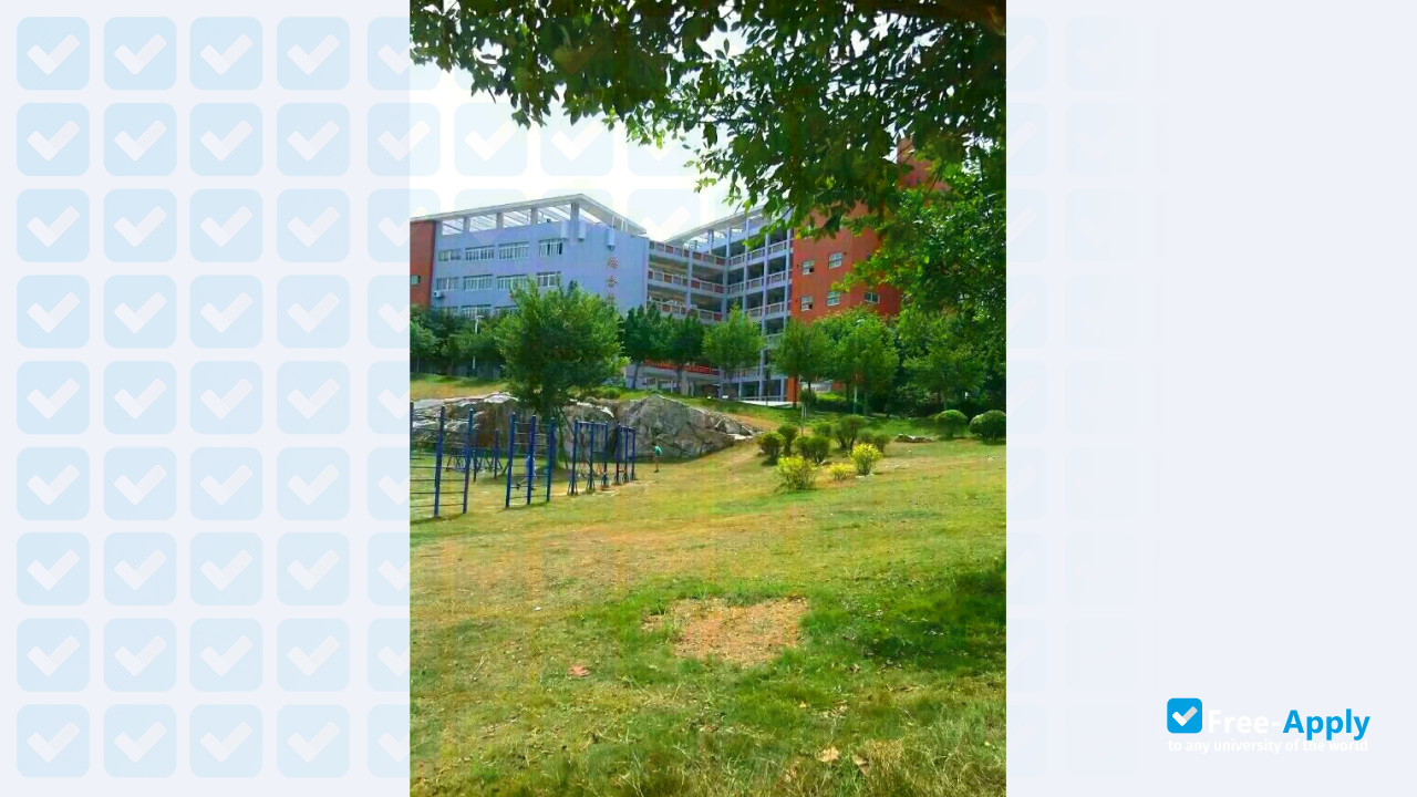Fujian Preschool Education College photo #8