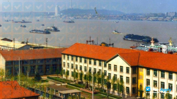 Photo de l’Wuhan Technical College of Communications #7