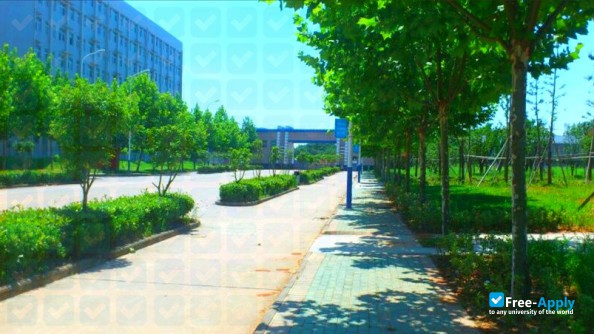 Hubei Water Resources Technical College photo #5