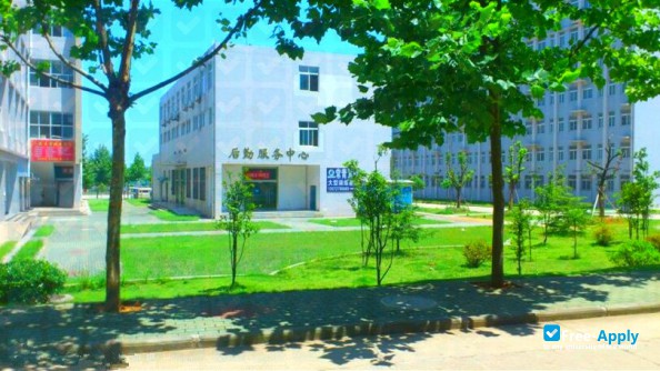 Hubei Water Resources Technical College photo #11