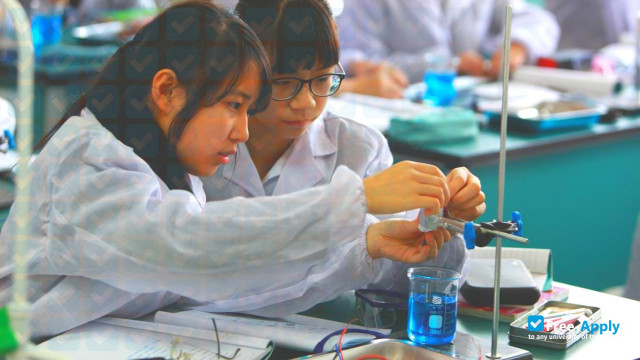 Chengdu College of Arts & Sciences photo #6