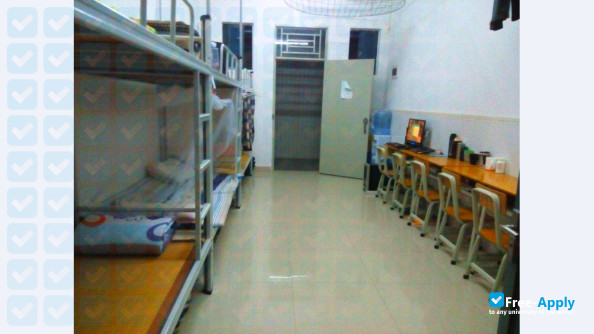 Foto de la City College of Huizhou #6
