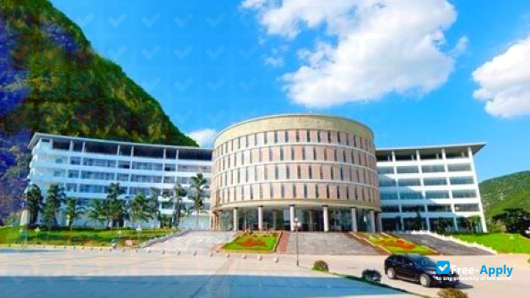 Foto de la Hechi University #8