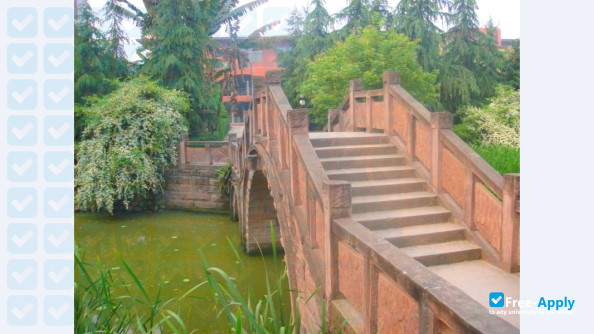 Sichuan International advertised vocational college photo #8