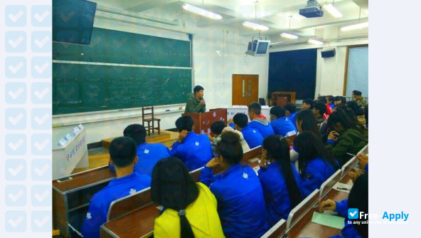 Dalian Maple Leaf Vocational and Technical College photo #5