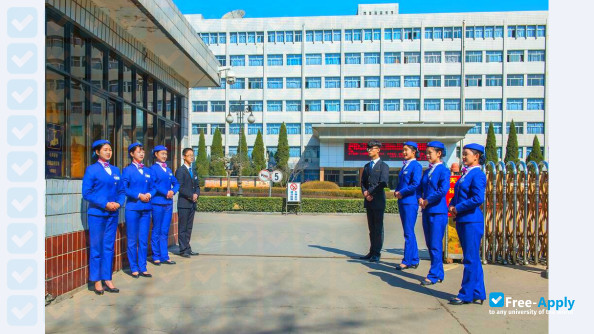 Dalian Maple Leaf Vocational and Technical College photo #8