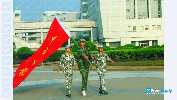 Foto de la Shanghai Baoshan University #7