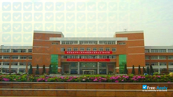 Zhejiang Institute of Mechanic & Electrical Engineering фотография №4