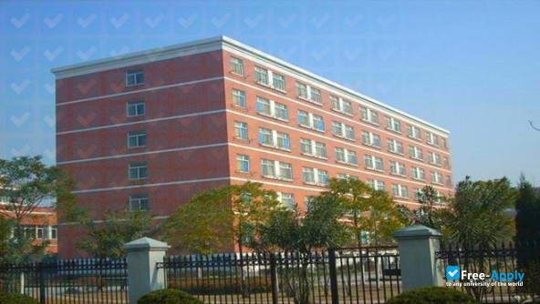 Zhejiang Institute of Mechanic & Electrical Engineering фотография №5