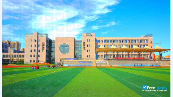 Foto de la Liaoning Mechatronics College #5