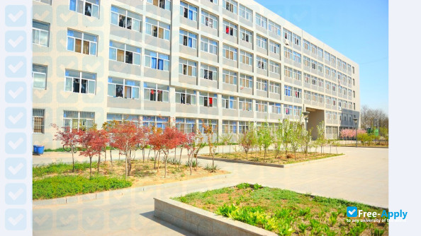 Foto de la Shijiazhuang Vocational College of Finance & Economics #5