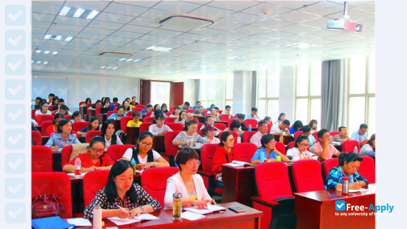 Photo de l’Yinchuan Energy Institute #17