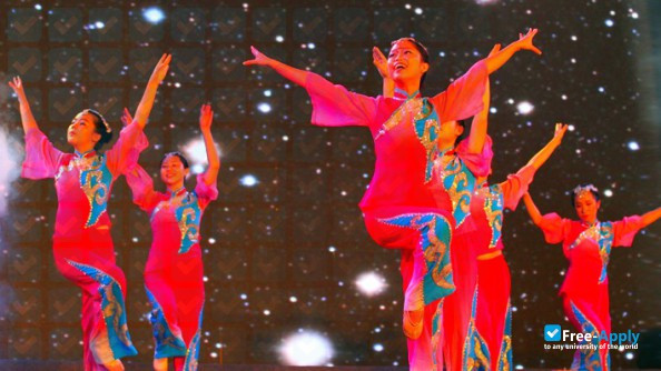 Foto de la Dongguan Polytechnic #5