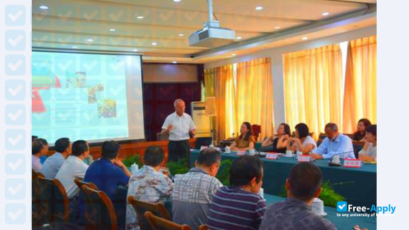 Yibin Vocational and Technical College photo #7