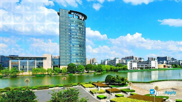 Фотография Zhejiang Institute of Technology Logistics Services
