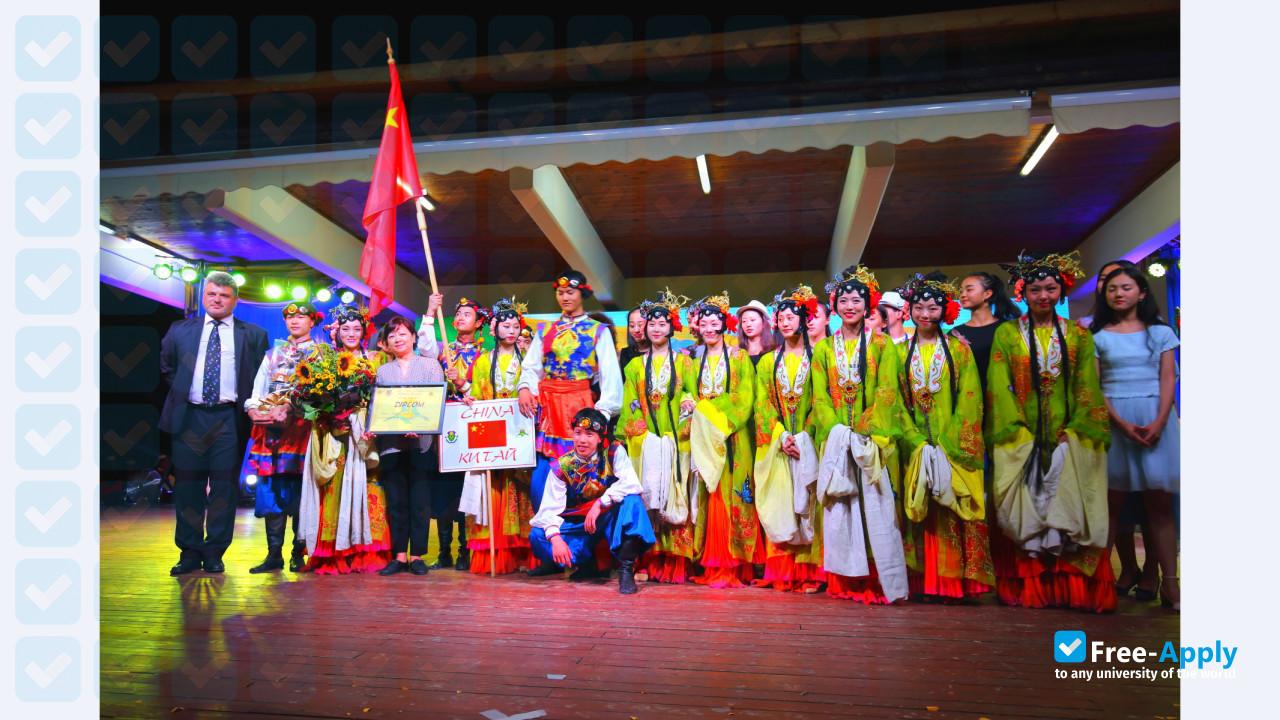 Sichuan Vocational College of Art photo #4