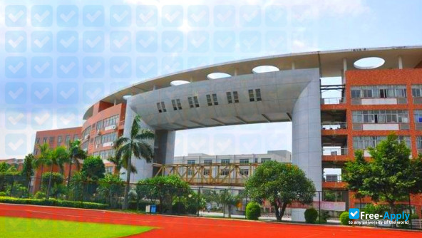 Foto de la Guangzhou Vocational College of Technology and Business #4