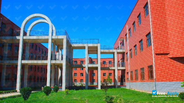 Hebei Jiaotong Vocational & Technical College фотография №4
