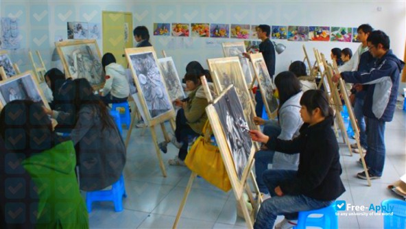 Foto de la Chongqing Vocational College of Media #2