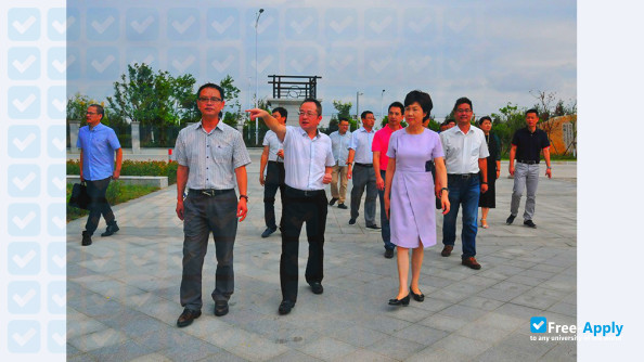 Zhejiang Dongfang Vocational and Technical College фотография №11