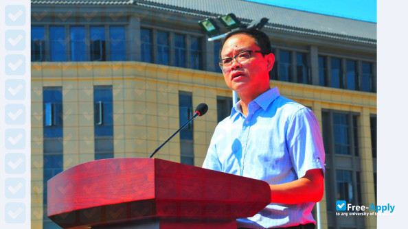 Zhejiang Dongfang Vocational and Technical College фотография №14