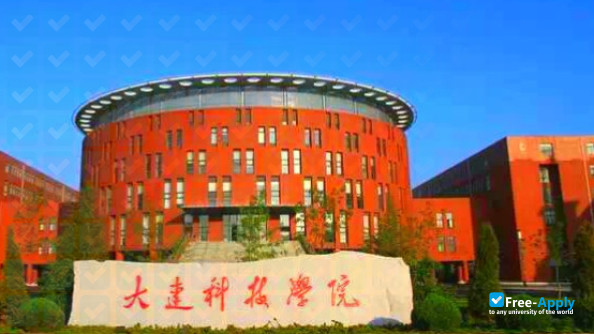 Foto de la Daliang Institute of Science and Technology #5