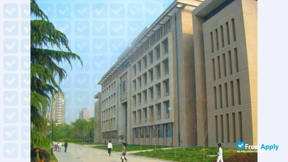 Xi’an East-Asia Pacific Vocational and Technical Collage фотография №3