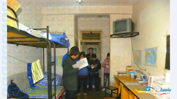Xi’an East-Asia Pacific Vocational and Technical Collage фотография №4