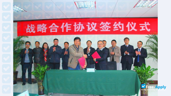 Foto de la School of Civil Engineering Kunming University of Science & Technology #4