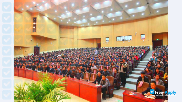 Zhengzhou University of Science and Technology фотография №3