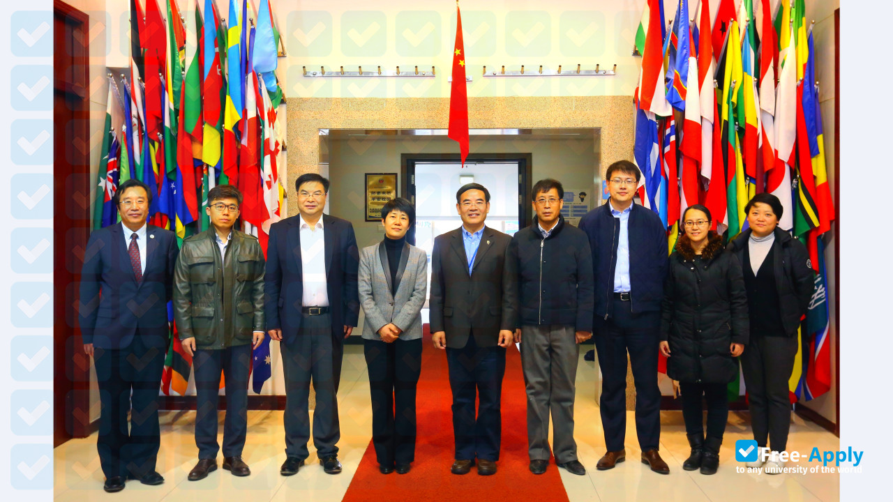 Liaoning University of International Business & Economics photo #6