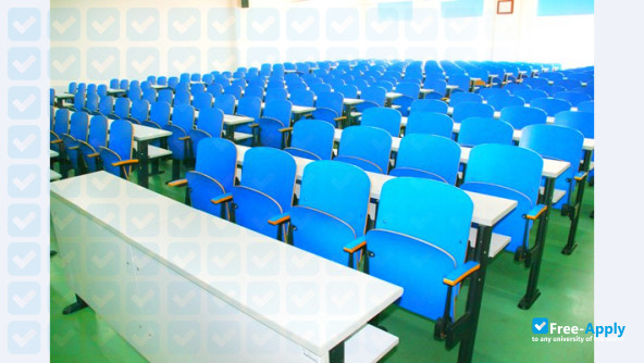 Liaoning University of International Business & Economics фотография №6