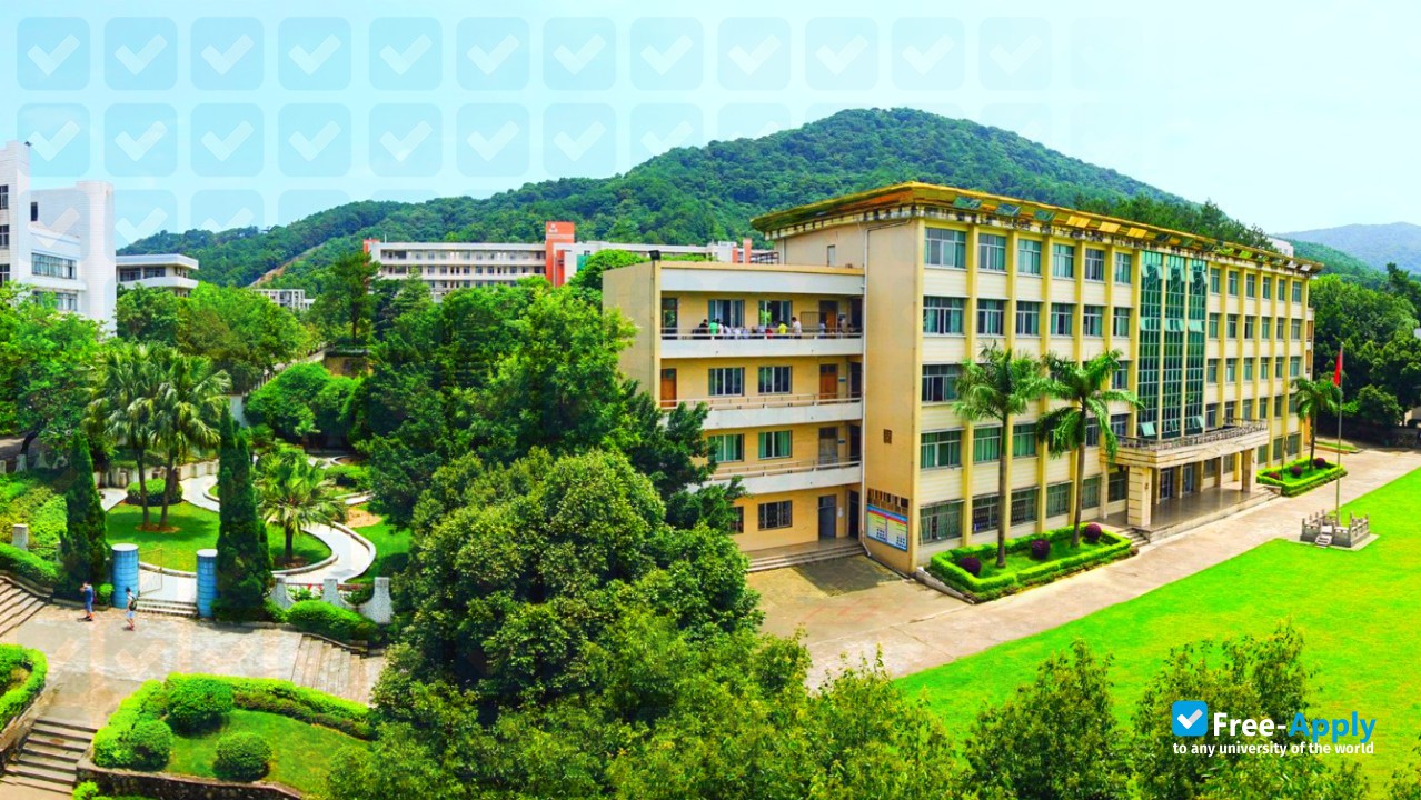 Guangdong Songshan Polytechnic College photo #5