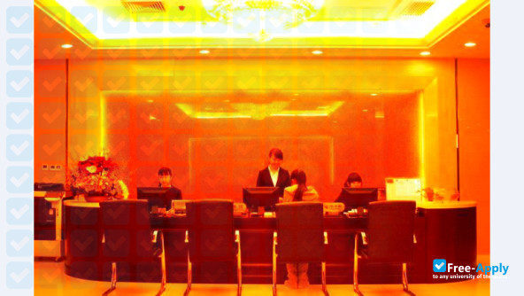 Tianjin Foreign Studies University photo #7