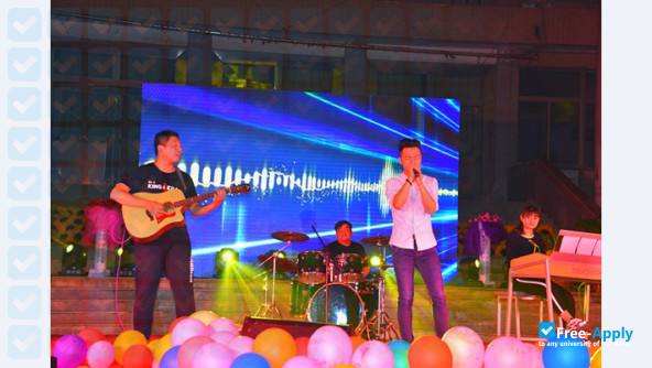Photo de l’Anhui Vocactional & Technical College of Industry & Trade #6