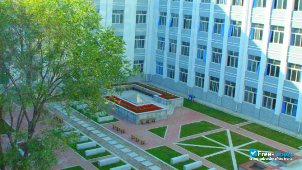 Foto de la Liaoning Petrochemical Vocational of Technology #5