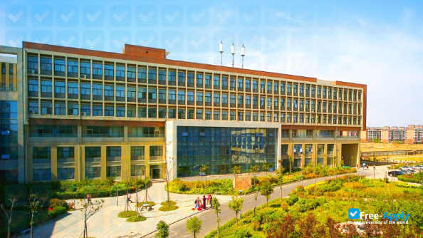 Zhengzhou Railway Vocational & Technical College photo #2