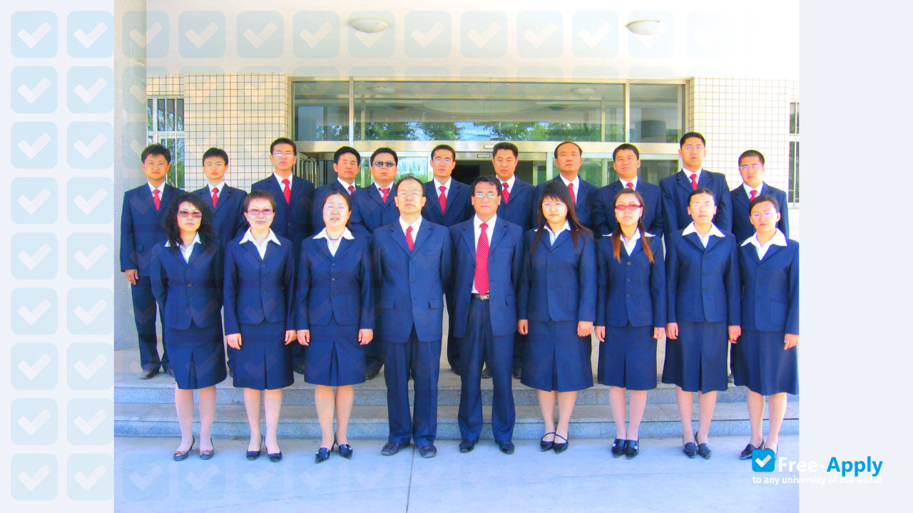 Qiqihar Medical University photo #2