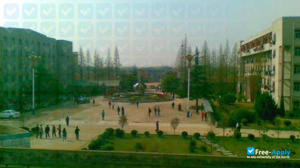 Bozhou Vocational and Technical College фотография №1