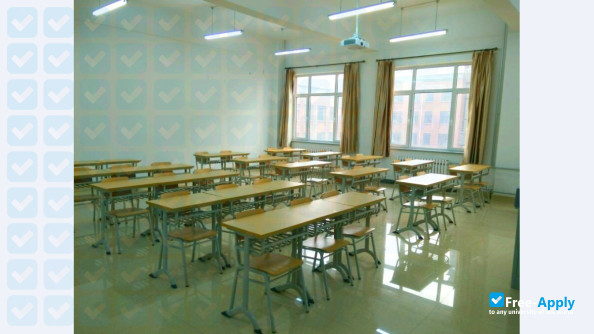 Bohai Shipbuilding Vocational College photo #9