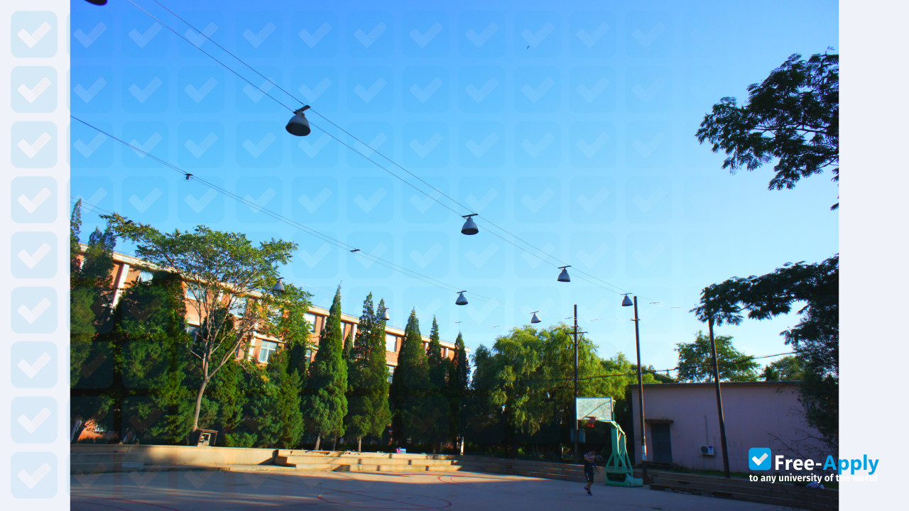Bohai Shipbuilding Vocational College photo #10