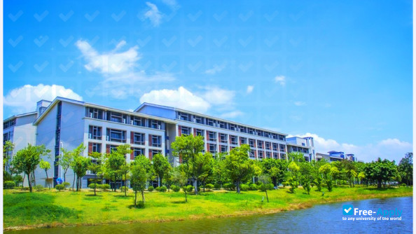 Фотография City College of Dongguan University of Technology