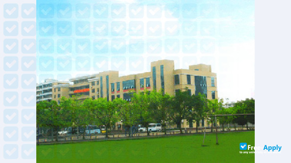 Maoming Polytechnic photo #12