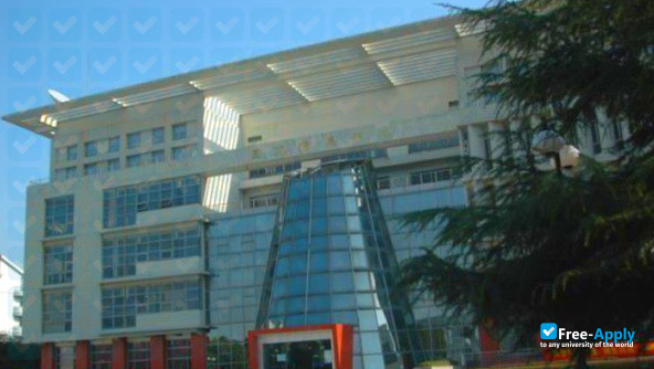 Shanghai Business School photo #4