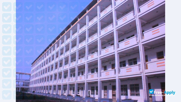 Anhui Modern Information Engineering College photo #5