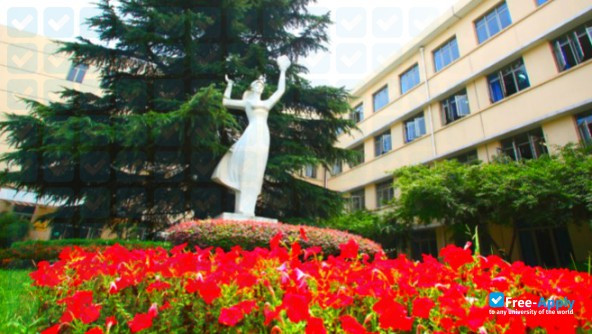 Quanzhou Medical College photo #12