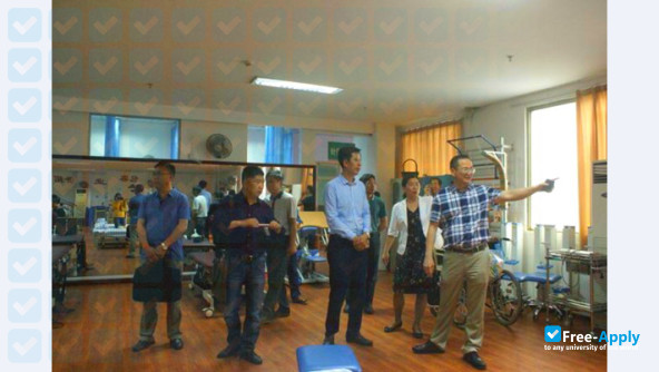 Quanzhou Medical College photo #3