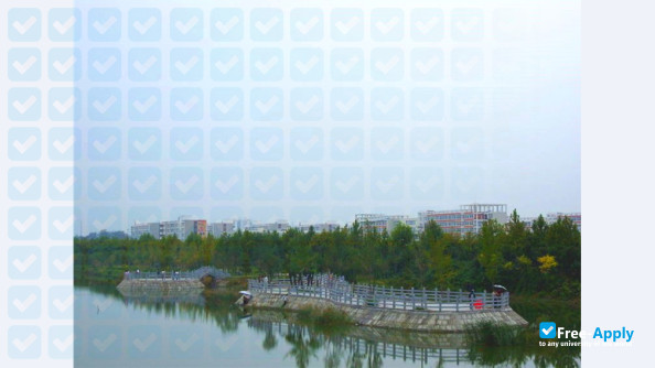 Foto de la Xuchang Vocational Technical College #7