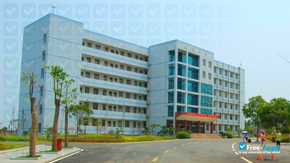 Foto de la Hunan Automobile Engineering Professional College #10