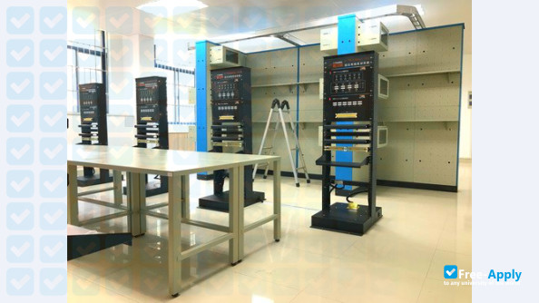 Tongling University photo #10